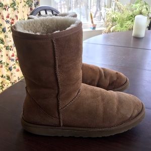 tan ugg boots ♡